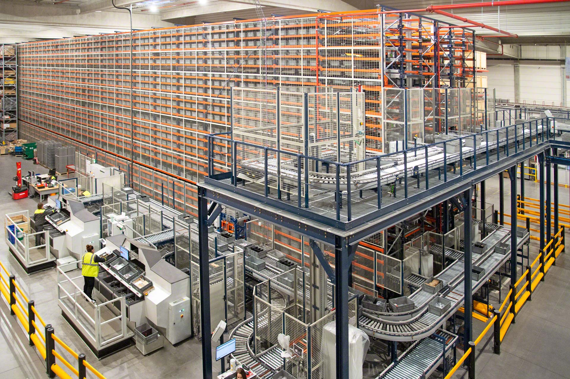 Manitou Group automatizē savu rezerves daļu noliktavu