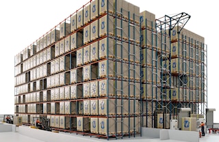 Automātiskās pallet shuttle ir iespējams kombinēt ar pusautomātiskām versijām vienas uzglabāšanas sistēmas ietvaros Automātiskās pallet shuttle ir iespējams kombinēt ar pusautomātiskām versijām vienas uzglabāšanas sistēmas ietvaros