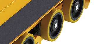 Pārvietošanās riteņi nodrošina shuttle pārvietošanos kanālā