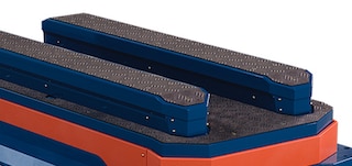 AMR 600 un AMR 1500 modeļi ir aprīkoti ar pacelšanas platformām