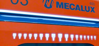 Katram autonomajam mobilajam robotam ir divi indikācijas gaismu gredzeni, kas uzrāda to stāvokli