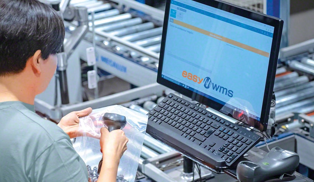 Mecalux WMS programmatūra Easy WMS automatizē krājumu pārvaldību