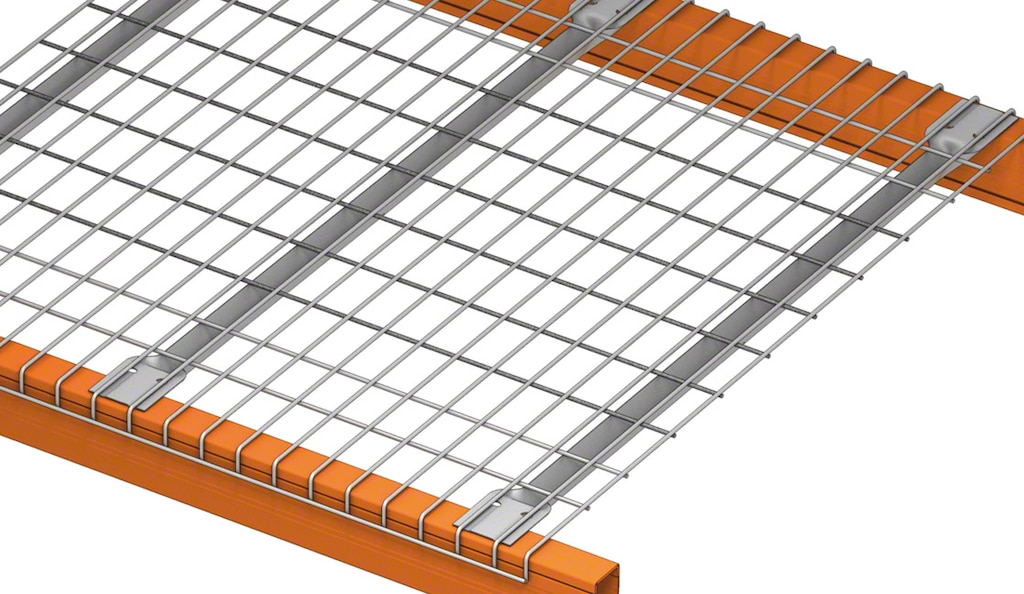 Stiepļu režģa plaukti nodrošina ūdens cirkulāciju caur plauktiem ugunsgrēka gadījumā