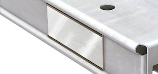 Magnētiskie zīmju turētāji identificē preces un līmeņus