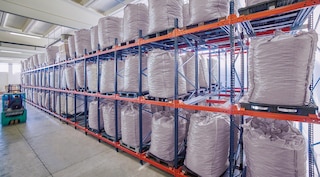 Palešu iestumšanas plaukti (LIFO)