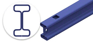 Iestumšanas plauktā sliedes nodrošina ratiņu kustību