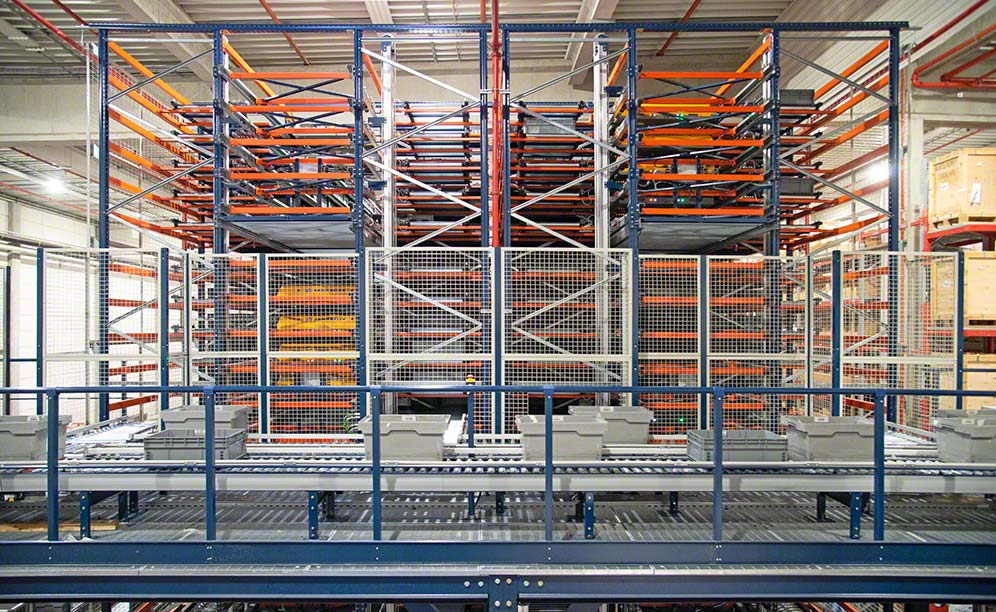Manitou Group uzglabā iekārtu rezerves daļas shuttle sistēmā Manitou Group uzglabā iekārtu rezerves daļas shuttle sistēmā