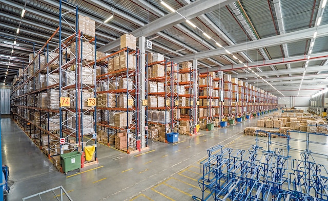 Mecalux ierīko jaunu DHL loģistikas centru Madrides priekšpilsētā Mecalux ierīko jaunu DHL loģistikas centru Madrides priekšpilsētā