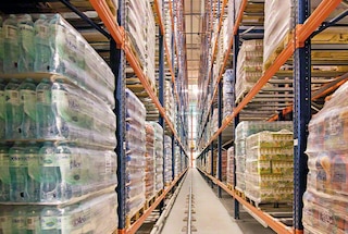 Palešu kraušanas celtņu lietošana paplašina uzglabāšanas kapacitāti