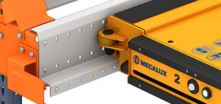 Pallet shuttle plauktu sliedes