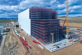 Silosu tipa noliktavas nodrošina projekta īstenošanu īsākā laikā salīdzinājumā ar tradicionālām noliktavām