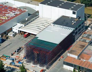 Silosu tipa noliktavas maksimāli efektīvi izmanto pieejamo platību